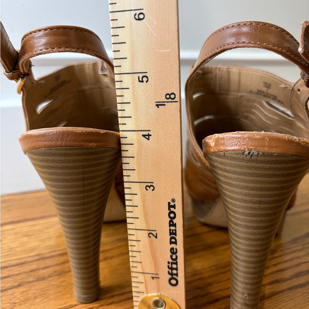 Michael Kors 4" Tan Strappy Heels - Picture 7 of 9